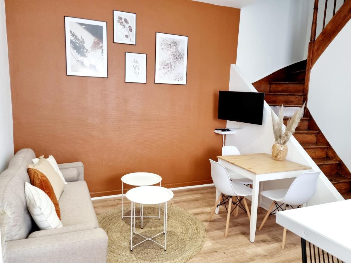 Appartement Meublés du chêne vert, cœur de Jarnac Extérieur photo