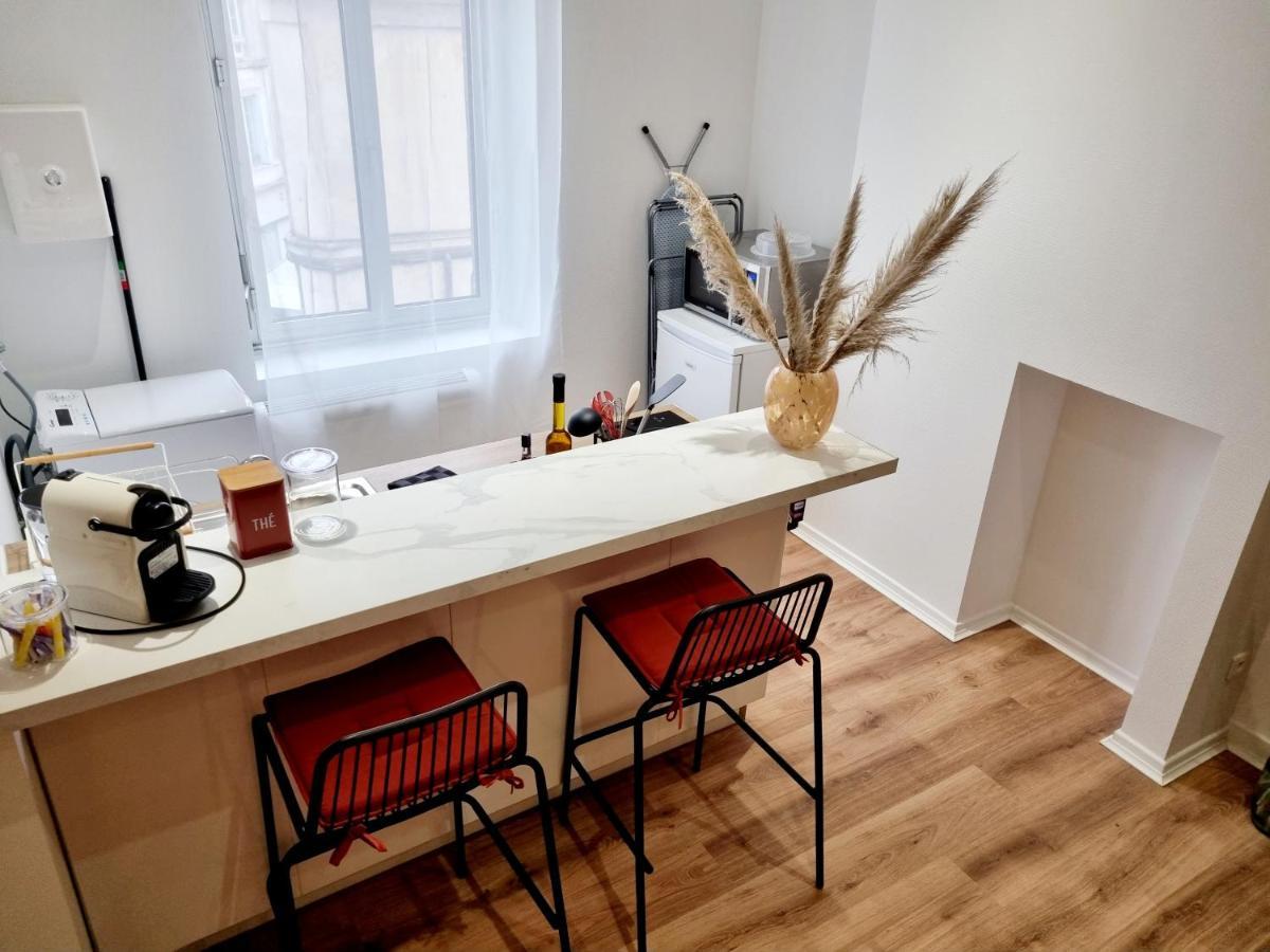 Appartement Meublés du chêne vert, cœur de Jarnac Extérieur photo