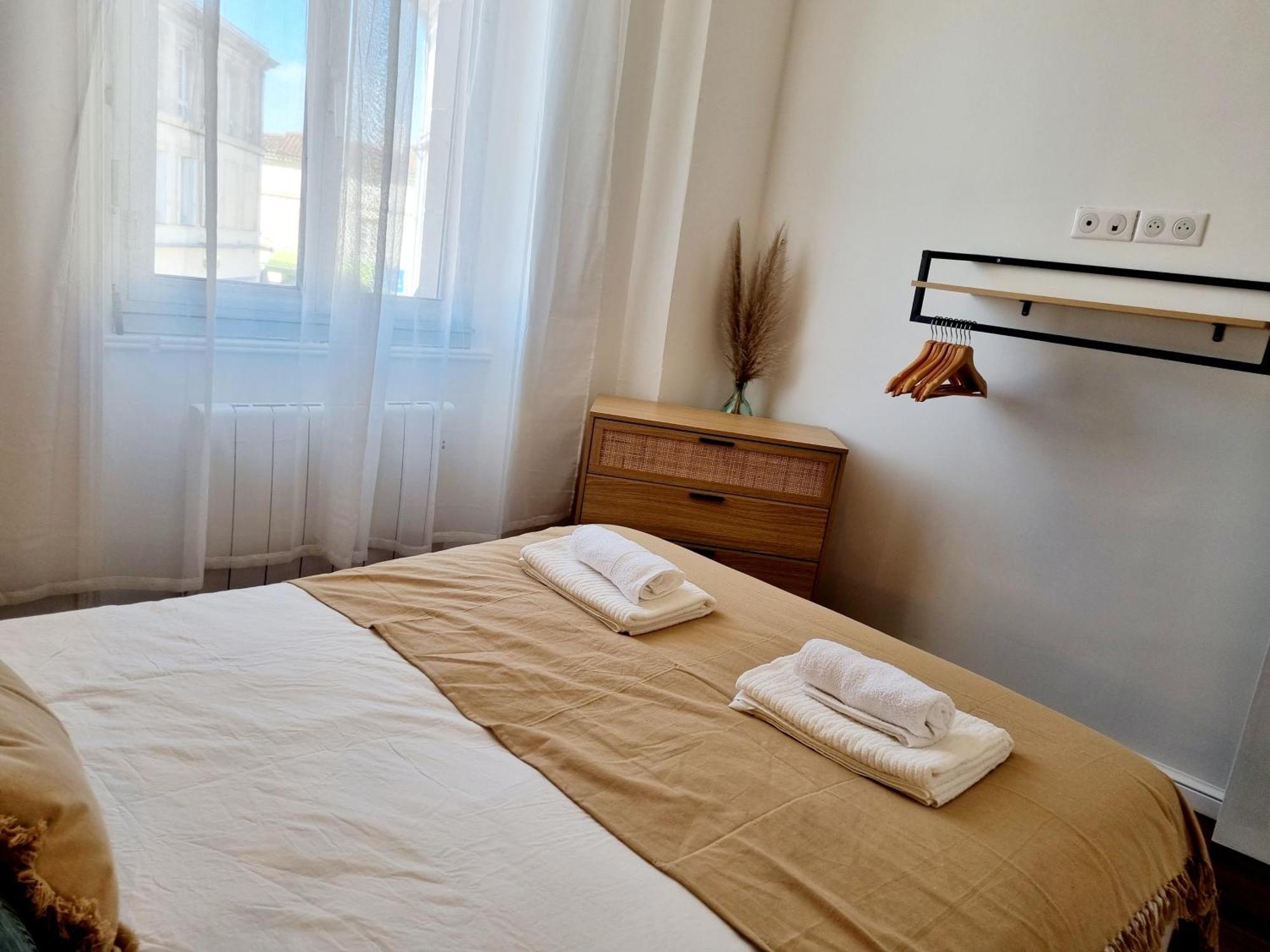 Meublés du chêne vert, cœur de Jarnac Chambre photo